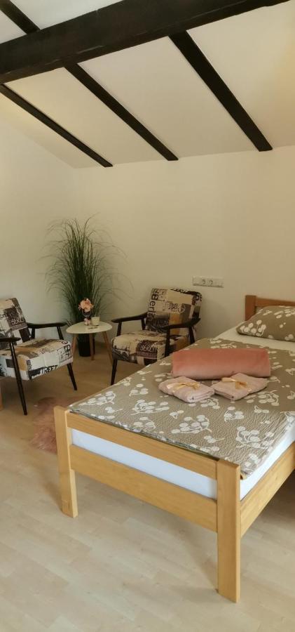 Naid Apartmani Kulen Vakuf Extérieur photo